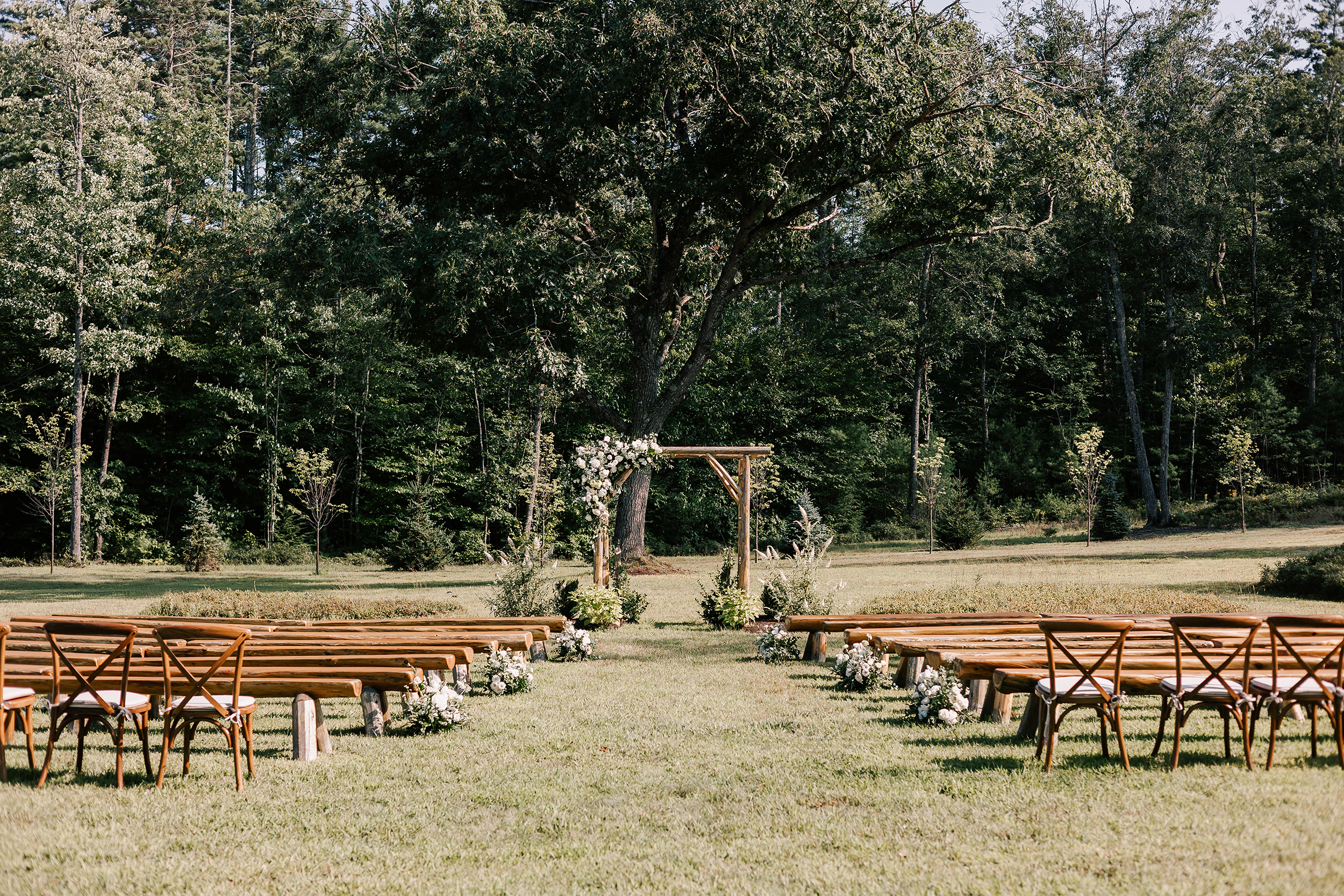 ceremony arbor at Autumn Lane Estate, a popular Maine wedding venue